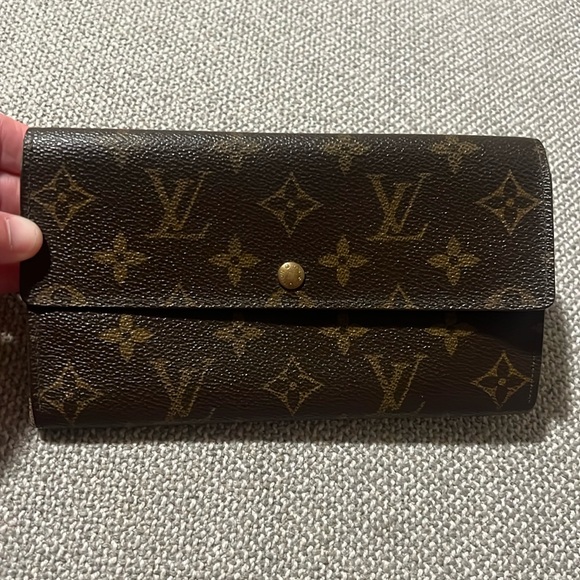 Authentic Vintage Louis Vuitton Sarah wallet MI0983 - Picture 1 of 17